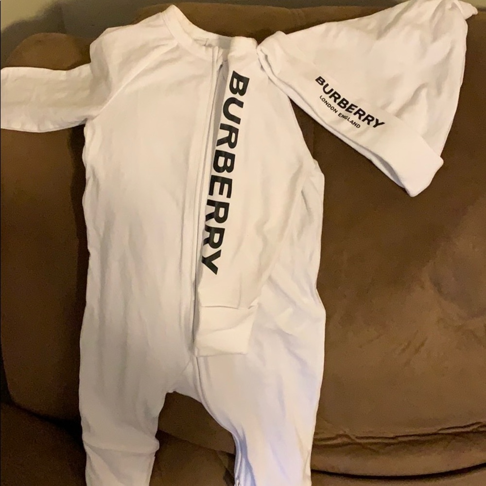 Authentic Burberry baby size 3 months worn once.